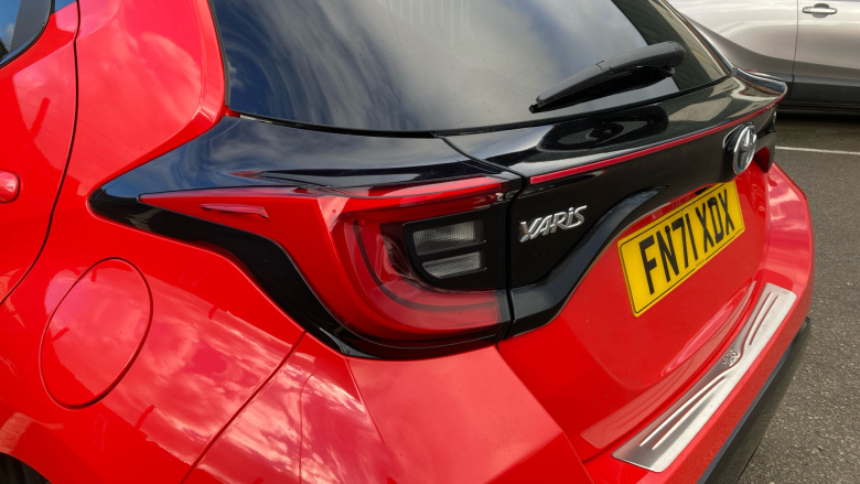 Toyota Yaris 1.5 Hybrid Launch Edition 5dr CVT Hybrid Hatchback